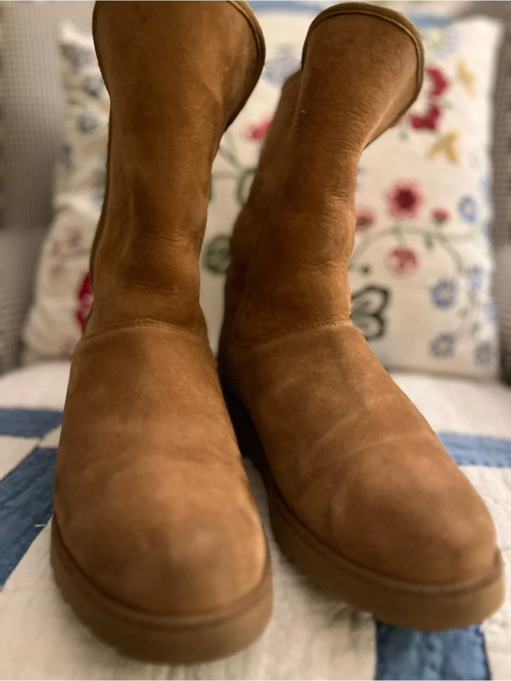 UGG Australia Amie Chestnut Suede Wedge Shearling Boots Size 9